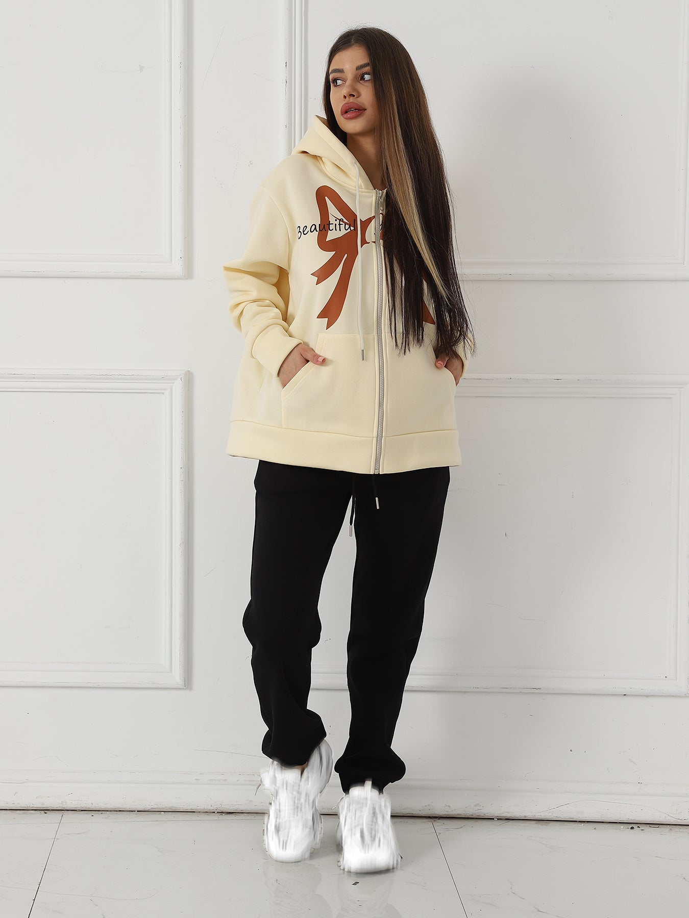 Women's Long Sleeved Sweatshirt CJ